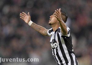 یوونتوس 4-0 کاتانیا / هفته ی دهم|یوونتوس با اقتدار کاتانیا را از پیش رو برداشت.