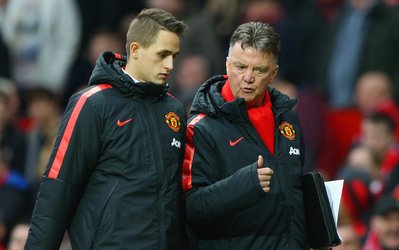 تمجید فان خال و یانگ از یانوزای