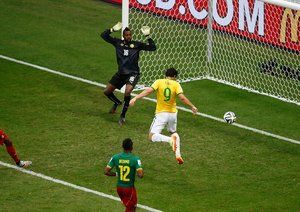 فرد|برزیل 4-1 کامرون /مرحله گروهی جام جهانی