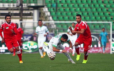 حاشیه‌های ذوب آهن - پرسپولیس | نامه‌نگاری با اومانیا برای بیان نکات فنی / فریادهای درخشان برای یارگیری سرخ‌پوشان