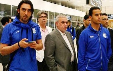 استقلالیها در به در دنبال پول برای رفتن به هتل!