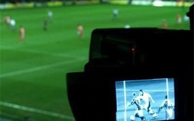 موافقت اولیه فیفا با بازبینی فیلم صحنه‌های مشکوک توسط داوران