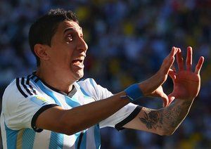 آنخل دی ماریا|جشن مهاجم تیم ملی آرژانتین ، آنخل دی ماریا بعد از باز کردن دروازه سوئیس در دقایق پایانی بازی.