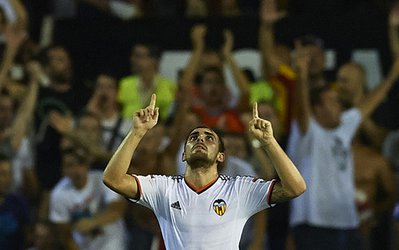 اصرار والنسیا به تمدید قرارداد با آلکسر