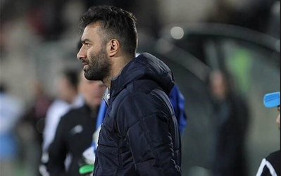 از من گذشته که بخواهم برای پرسپولیسی‌ها کری بخوانم/استقلال برنده دربی است