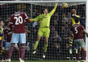 وویتخ شتزنی|وستهام 1 - 2 آرسنال / لیگ جزیره