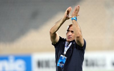 منصوریان: می‌توانستیم گل‌های بیشتری بزنیم / تا زنده هستم با ادبیاتم دیگران را اذیت نمی‌کنم