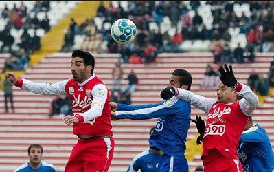 نگاهی به تقابل های استقلال با تراکتور در لیگ برتر؛ طلسم 3 سال و 9 ماهه می شکند؟