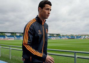 جلسه تمرینی رئال با حضور رونالدو پیش از فینال لیگ قهرمانان اروپا|کریستیانو رونالدو، در جلسه تمرینی رئال مادرید پیش از دیدار فینال لیگ قهرمانان اروپا برابر اتلتیکو مادرید شرک می کند.