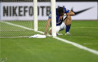 مهاجم استقلال به باشگاه پرسپولیس رفت
