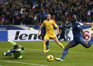 فرانسه 3-0 اوکراین / پلی آف جام جهانی 2014|فرانسه 3-0 اوکراین / پلی آف جام جهانی 2014
فرانسه در مجموع با نتیجه 3-2 به جام جهانی صعود کرد