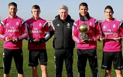 ستارگان رئال با جوایزشان در والدبباس+تصاویر