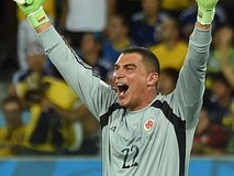 دروازه‌بان کلمبیا پیرترین بازیکن ادوار جام جهانی شد /  قیام به احترام موندراگون