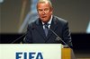 احتمال رشوه گرفتن یکی از مقامات ارشد فیفا از  قطری‌ها قوت گرفت