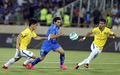 گزارش روز | ترمیم ساختار دفاعی کلید نجات منصوریان و استقلال / 4-2-3-1 ، مناسب ترین روش برای آبی ها