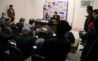 مرزبان به نشست خبری دیدار راه‌آهن - پدیده نرسید