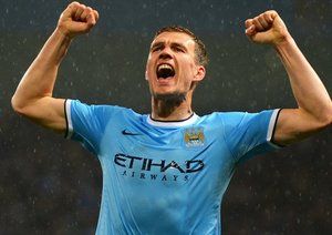 ادین ژکو|جشن ادین ژکو بعد از موفقیت در امر گلزنی مقابل استون ویلا