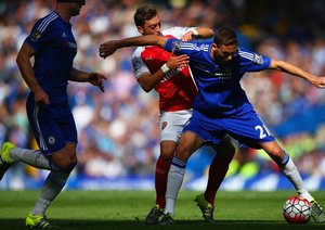 مسوت اوزیل - نمانیا ماتیچ