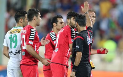 خسروی: بخشیدن کارت قرمز بنگر ممکن نیست