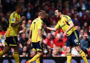 ساندرلند|خوشحالی بازیکنان ساندرلند بعد از گلزنی مقابل منچستریونایتد