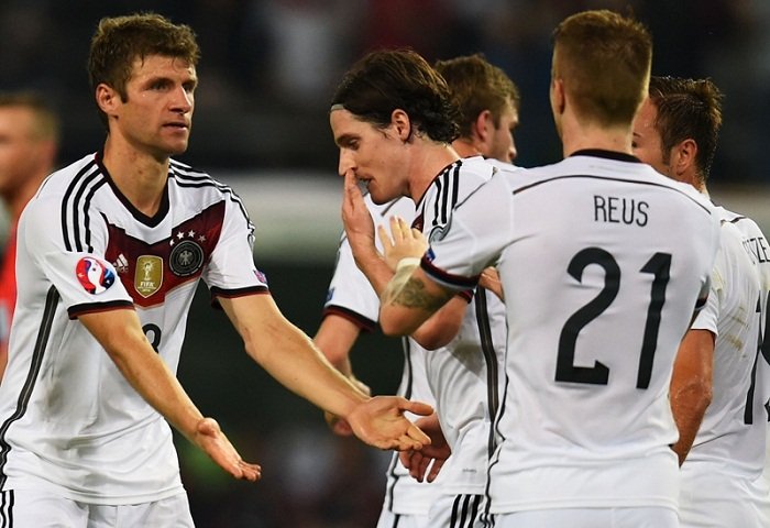09. Thomas Muller (Germany).jpg