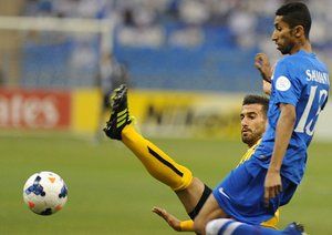 احسان حاج صفی  - سلمان محمد ال فرج|تکل بلند و زیبای احسان حاج صفی روی پای سلمان الفرجروی