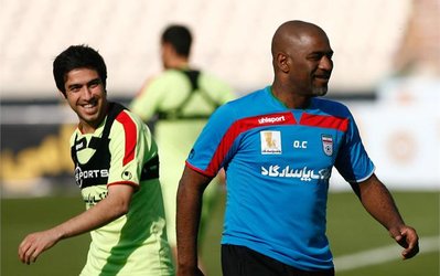 کروز: بازیکنان با یکدیگر رقابت جدی و تنگاتنگی دارند/ضمانتی در فوتبال وجود ندارد