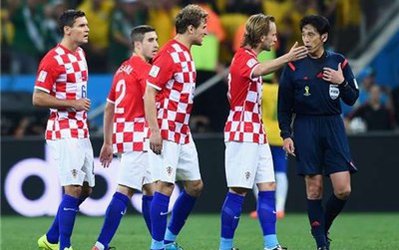 برزیلی‌ها به خاطر اشتباه نیشی‌مورا جوک می‌سازند