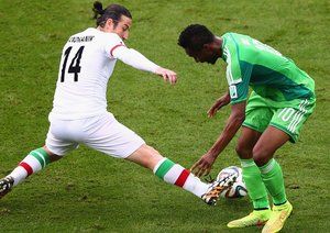 آندرانیک تیموریان|بازی فیزیکی و محکم آندو تیموریان در مقابل جان اوبی میکل .