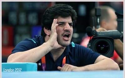 خادم: 70 سال است در این فدراسیون انتخابی برگزار می شود/ هر کسی می تواند دو بنده تیم ملی را بپوشد