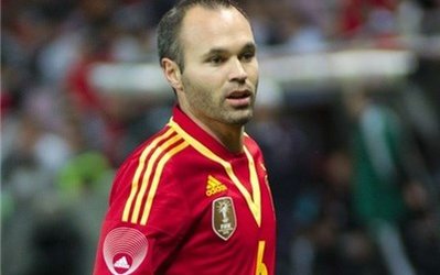 اینیستا: اسپانیا در جام جهانی قوی تر از همیشه حاضر خواهد شد