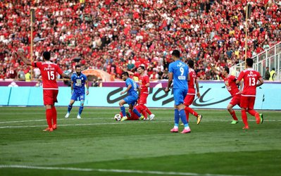  جدال استقلال و پرسپولیس در بین 10 دربی برتر دنیا 