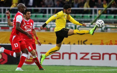 ملوان برنامه سرباز ها را برهم زد؛ راه ها به تراکتور مسدود شد