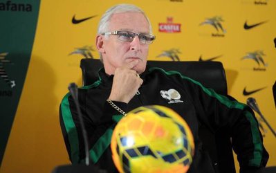 واکنش سرمربی آفریقای جنوبی به حضور کی‌روش در این تیم