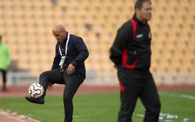 منصوریان: از عملکرد بازیکنانمان راضی هستم / به‌جز دو صحنه به داور اعتراضی نداشتم