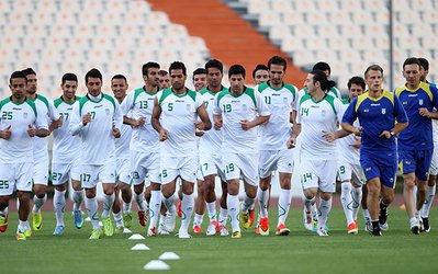 درج گزارش‌ از هیاهوی جنجالی لباس‌های تیم ملی ایران در مطبوعات امارات و آفریقای‌جنوبی