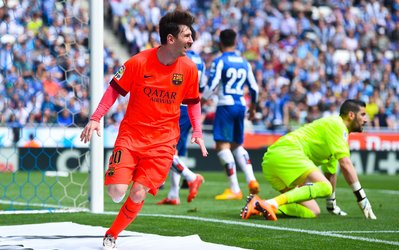 عکس روز | ادای احترام مسی به تیتو ویلانووا