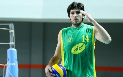 علیرضا نادی: کاری می‌کنم که دنبالم بیایند / بازيكنی نيستم كه با زد و بند به تيم ملی برگردم