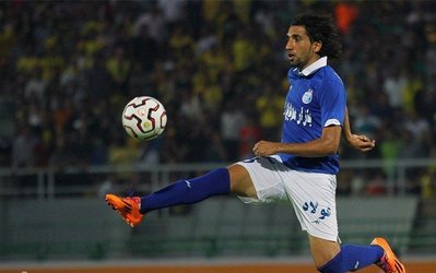 فسخ قرارداد یا حل مشکلات؟ / کرار با مدیر برنامه‌هایش به باشگاه استقلال رفت