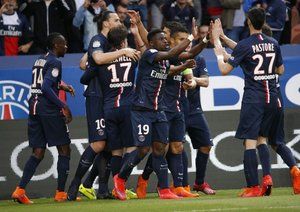 شادی بازیکنان پی اس جی|پاریس سن ژرمن 6 - 0 گوینگام / لوشامپیونه