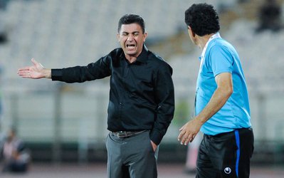 قلعه‌نویی: بیگ‌زاده 4 تا 6 هفته مصدوم است/ هیچ وقت تیم کامل نبوده‌ایم