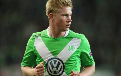 مدیر برنامه‌های دی‌بروین: با PSG و بایرن در حال مذاکره هستم