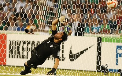 پیشنهاد 2 تیم انگلیسی و هلندی به حقیقی