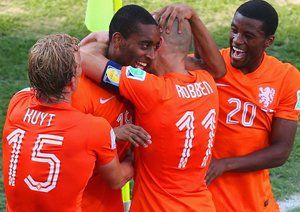 لروری فر|هلند 2-0 شیلی /مرحله گروهی جام جهانی