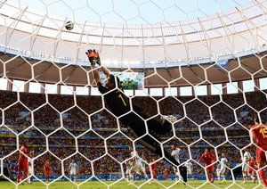 سرخيو رومرو|یک سیو خوب توسط دروازه بان آرژانتین، سرخيو رومرو.