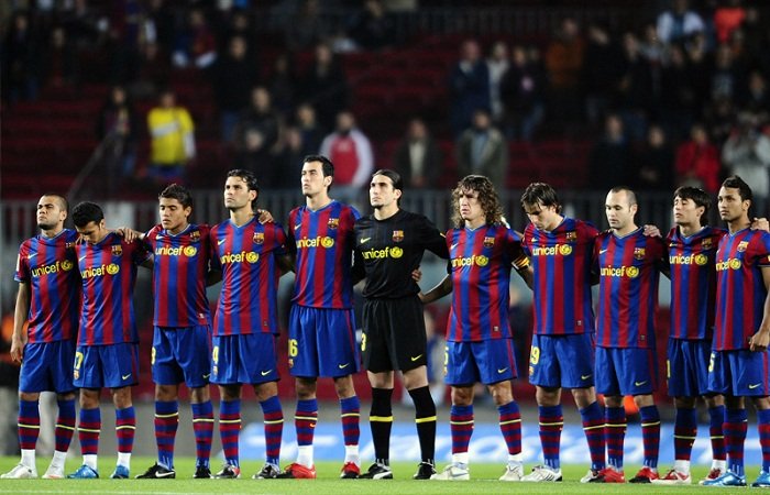 Barcelona Players (One Minute Silence For Robert Enke).jpg
