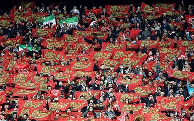 حاشیه‌های پرسپولیس - لخویا | ۵ هزار تماشاگر در ورزشگاه آزادی/ تشویق پرسپولیس با سیستم صوتی