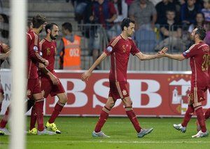 شادی بازیکنان اسپانیا|بلاروس 0 - 1 اسپانیا / مقدماتی یورو 2016