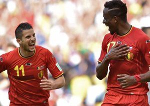 دایوُک اوریجای|جشن دایوُک اوریجای مهاجم تیم بلژیک بعد از باز کردن دروواز حریف.