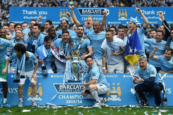 Manchester City Team 2013-14.jpg